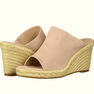 Stuart Weitzman Marabella Suede Mule Wedge sandals.Color:tan, size 10.5,new.